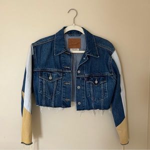 Levi’s Cropped Denim Jacket